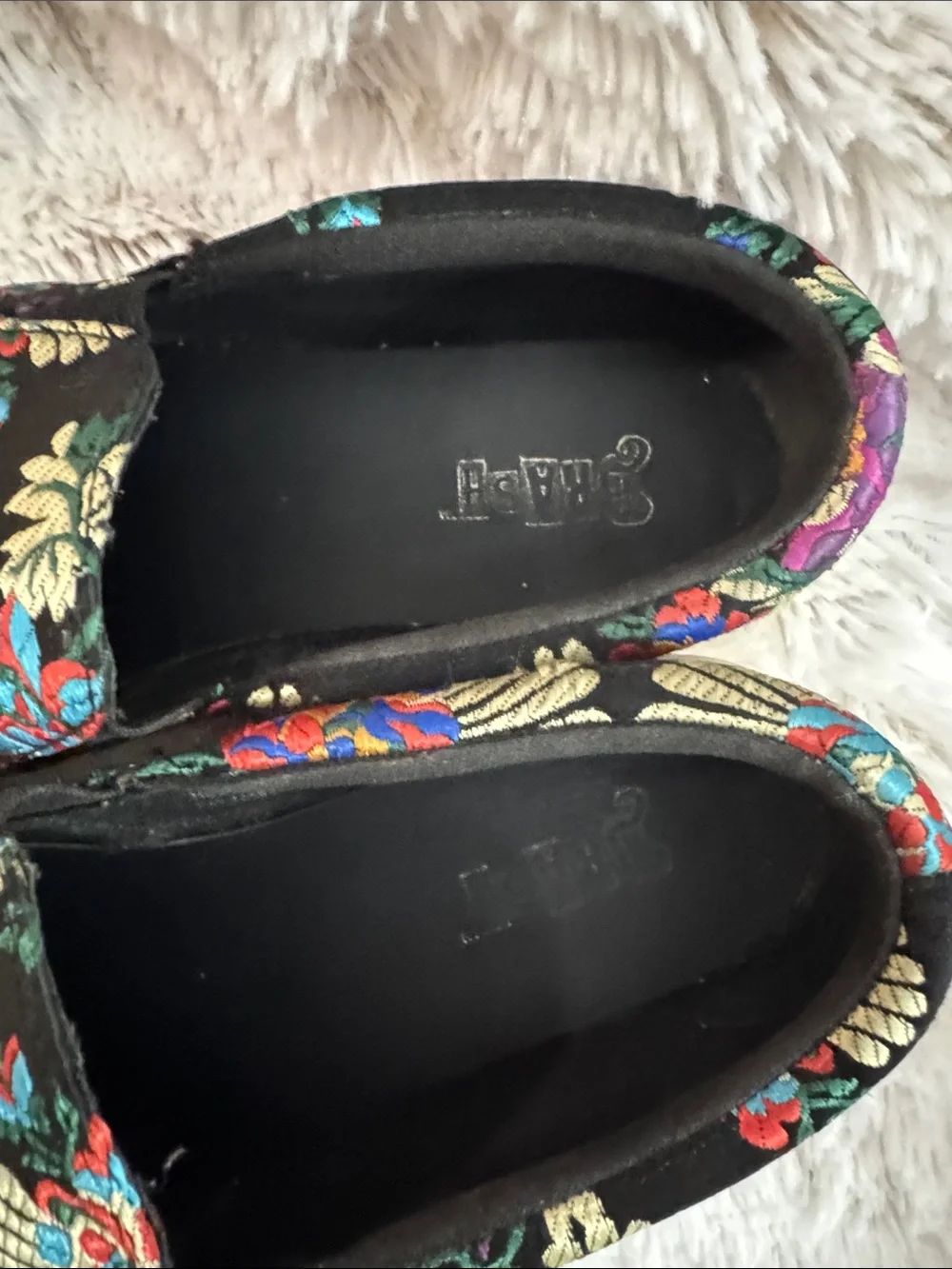 Brash Slip-On Floral Brocade Sneakers - Black size 8